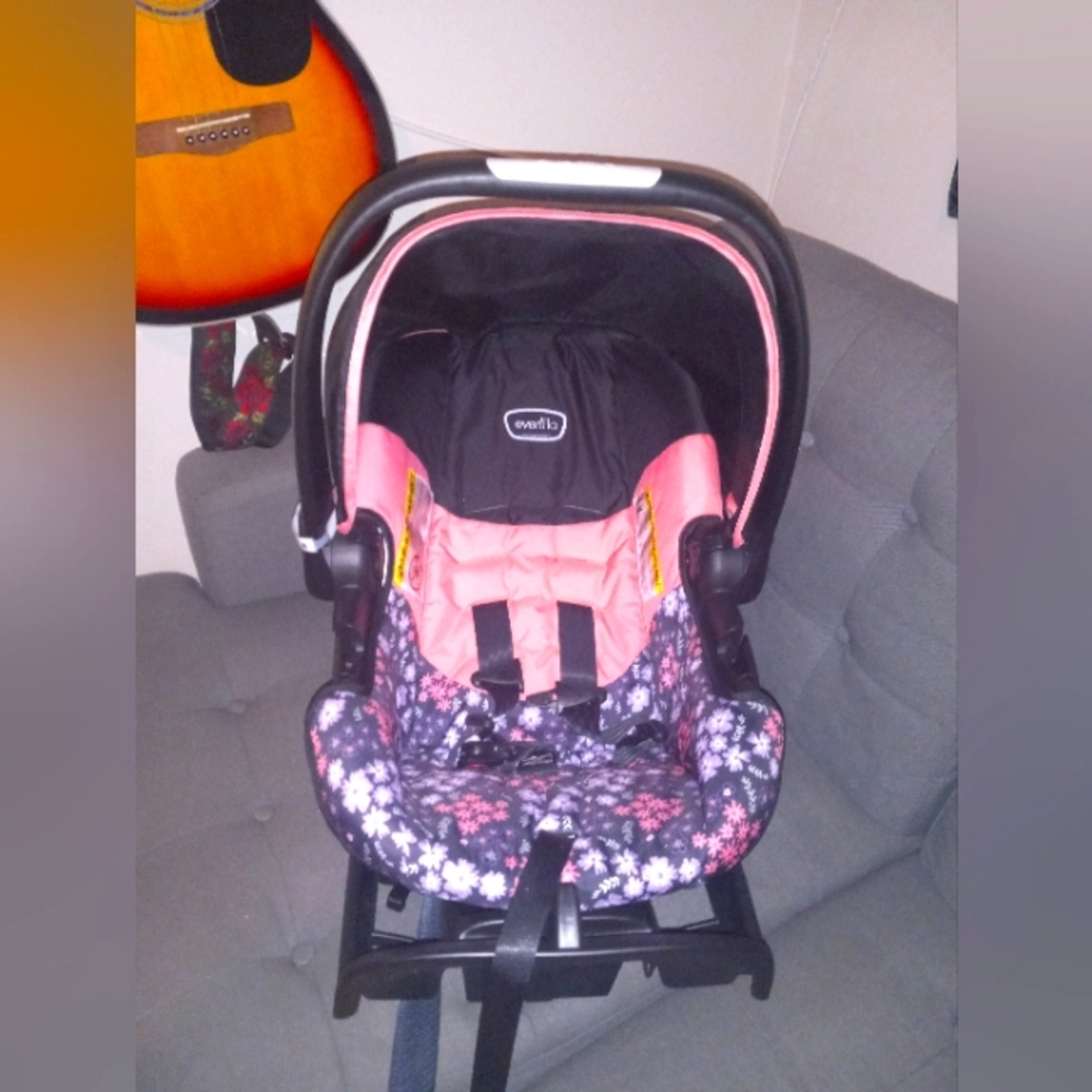 Evenflo NutureMax Infant Car seat